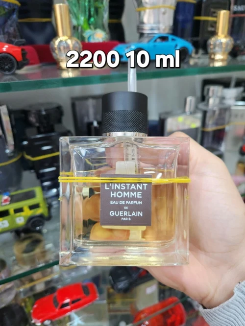 بيع و تقسيم العطور الأصلية 