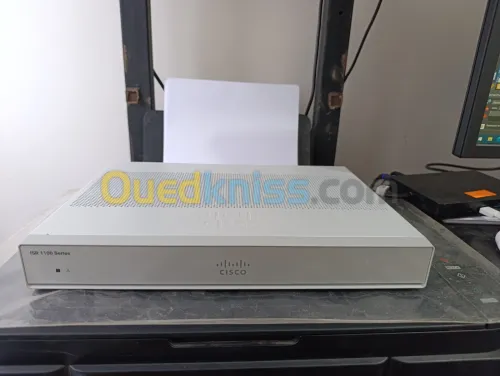 Routreur Cisco C1111X-8P Integrated Services Router