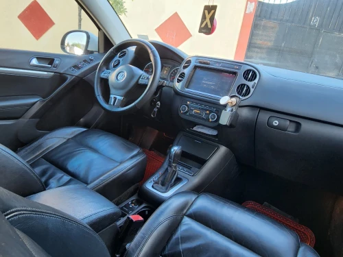 Volkswagen Tiguan 2011 Carat +