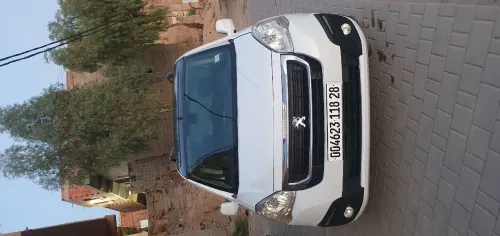 Peugeot Partner 2018 Tepee Allure 