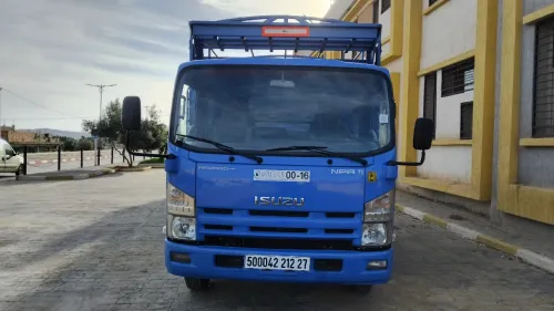 Isuzu NPR 