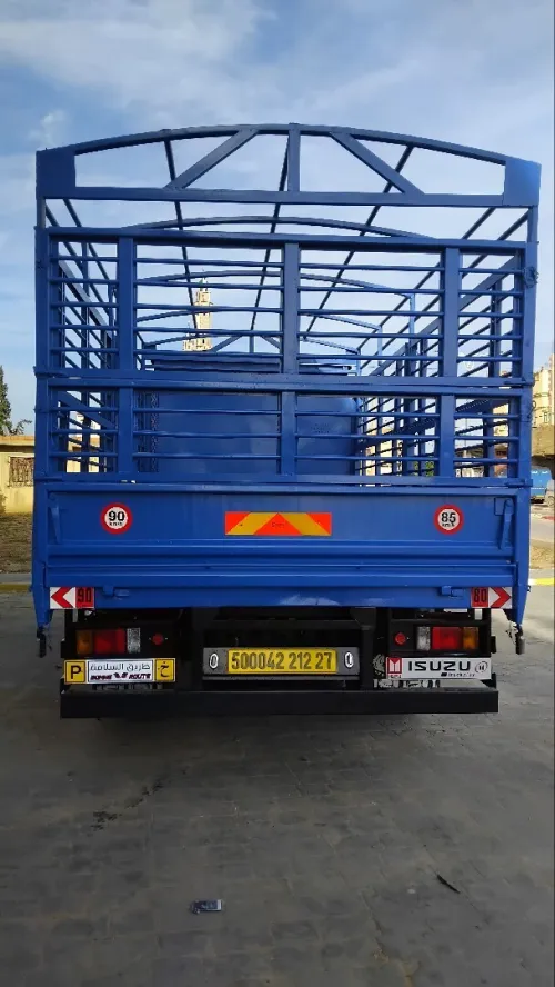 Isuzu NPR 