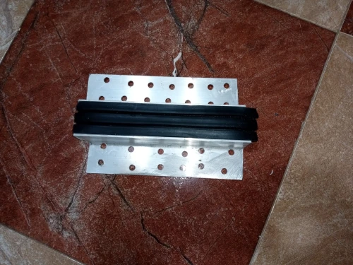 Couvre joint de dilatation 