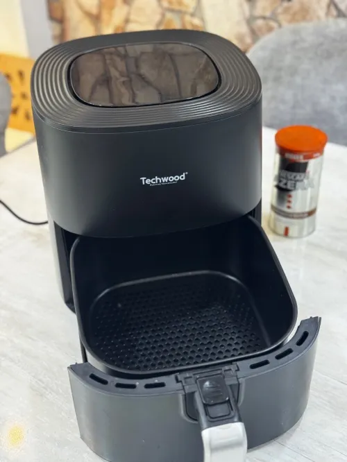friteuse sans huile Airfrayer techwood caba france 6 litre etat10/10 فريتوز فرنسية كابا