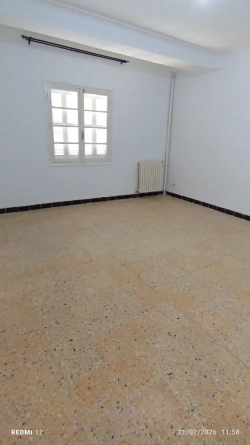 Location Appartement Niveau de villa F5 Alger Bouzareah