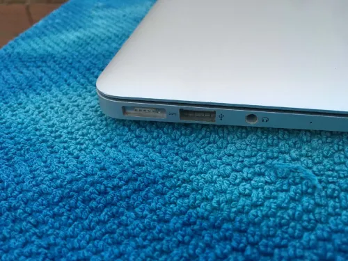 Macbook Air 2017 i5 8gb 256ssd