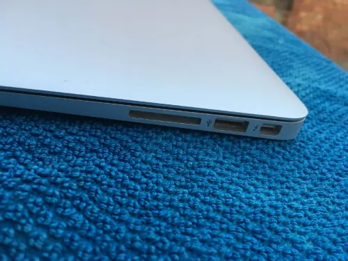 Macbook Air 2017 i5 8gb 256ssd