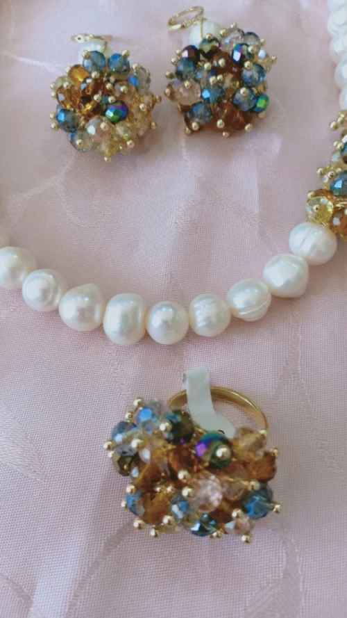 طاقم من الجوهر الحر والكريستال 🌞 parure en perles de culture et cristal 🌞