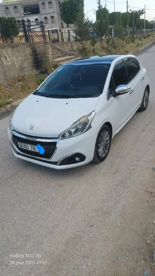 Peugeot 208 2016 Allure