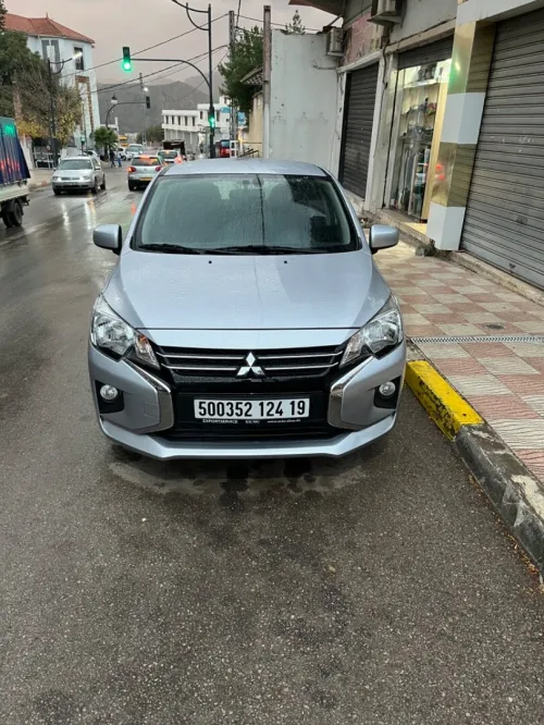Mitsubishi Space star 2024 