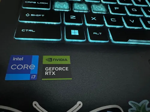 MSI CYBORG I7 13th / RTX 4050 / 512 SSD / RAM 16 Go / 15,6"