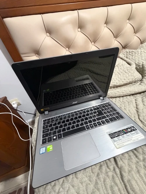 ACER aspire F15