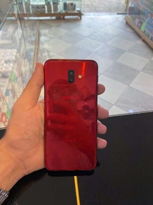 Samsung Galaxy J6+