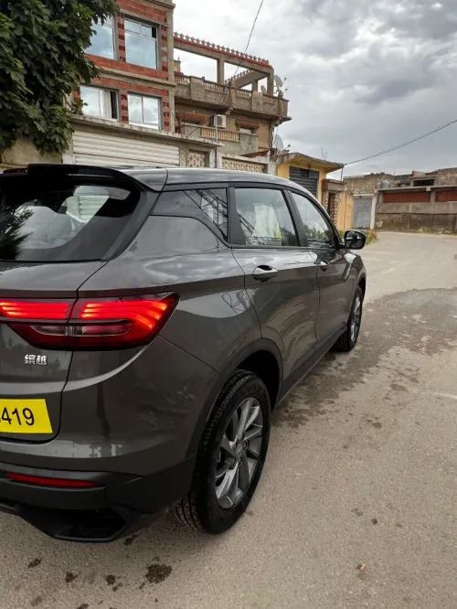 Geely Coolray 2025 B