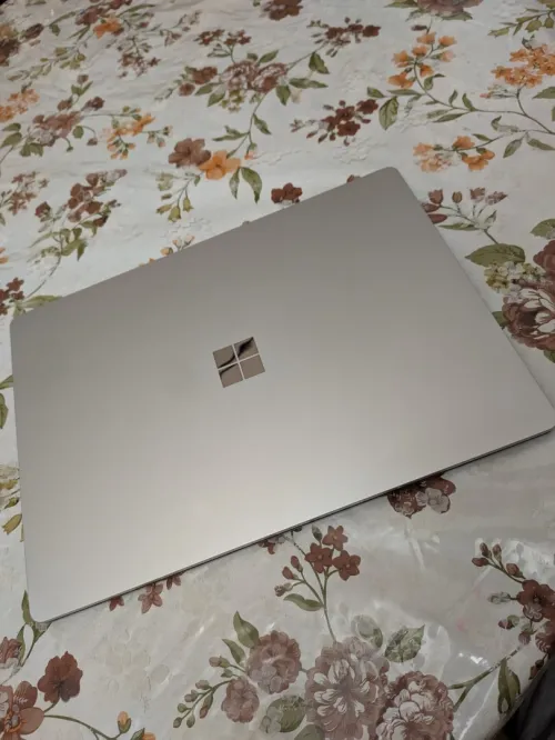 SUrface Laptop 4