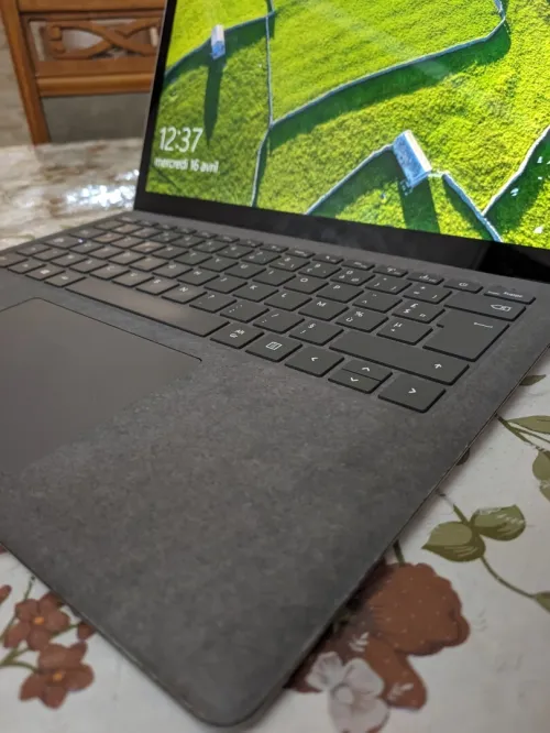 SUrface Laptop 4
