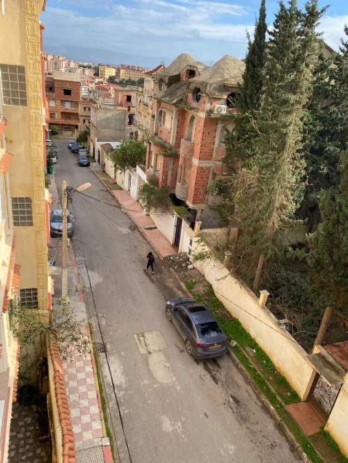Location Appartement Niveau de villa F4 Alger Draria