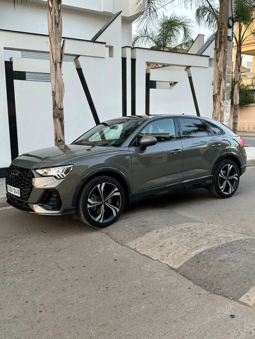 Audi Q3 2024 S line 200 chevaux QUATTRO