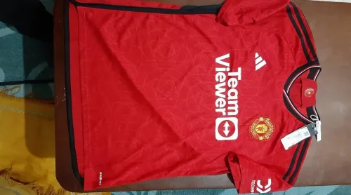 Maillot Originale Manchester United  2024  Prix 8000 Dz Prix officiel 99.99 euro  Saida