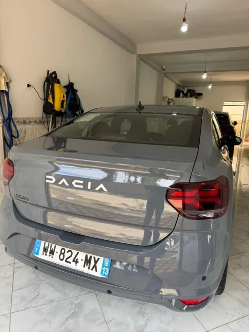 Dacia Logen 2025 Extrême