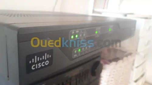 routeur adsl vdsl cisco 880 