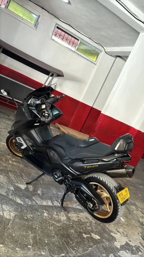 Yamaha T-Max iron 2 2016