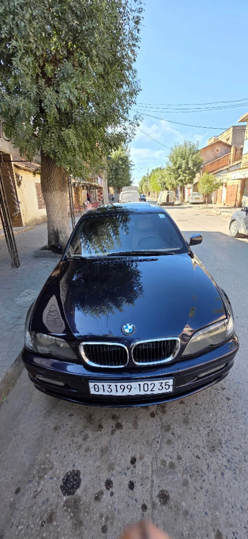 BMW Série 3 2002 Modern