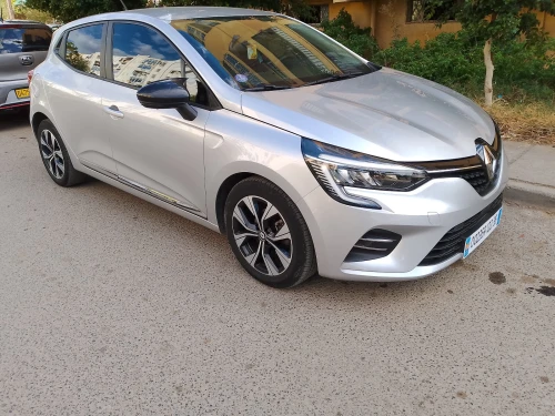 Renault clio 5 2022 evolution