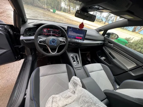 Volkswagen Golf 8 2025 R