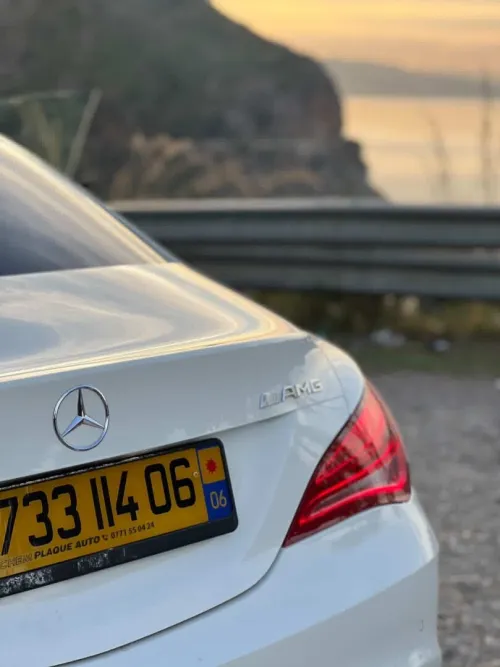 Mercedes CLA 2014 Coupé Exclusif + AMG 