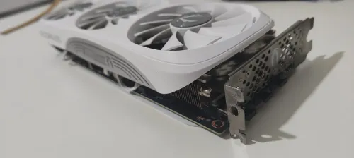 rtx 4070 ti super 16gb zotac blanch