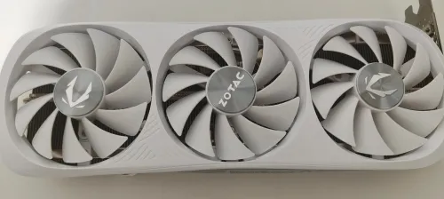 rtx 4070 ti super 16gb zotac blanch