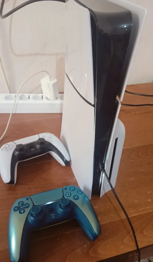 PS 5 slim t