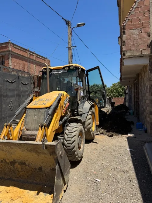 Spécialiste Terrassement Démolition Évacuation - Camions Disponibles | Travail Professionnel