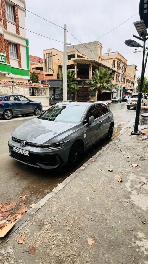 Volkswagen Golf 8 2025 R-Line