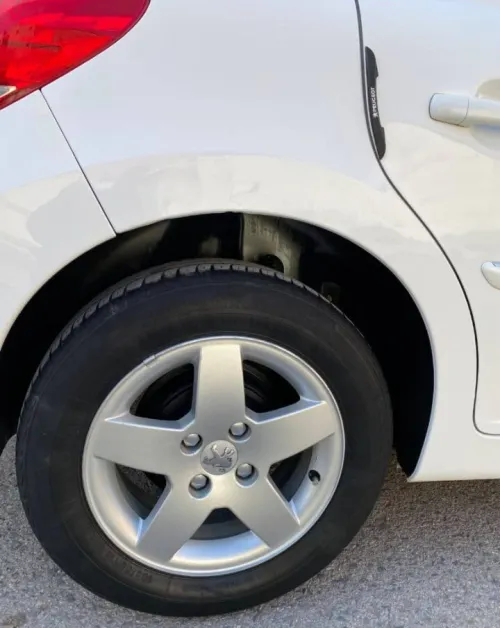 Peugeot 207 2012 