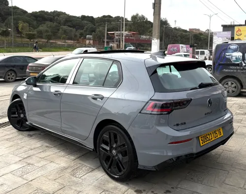 Volkswagen Golf 8 2025 R-Line