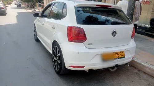 Volkswagen Polo 2015 la carrat