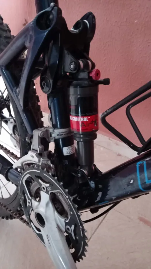 Vélo pro. Lapierre double amortisseur