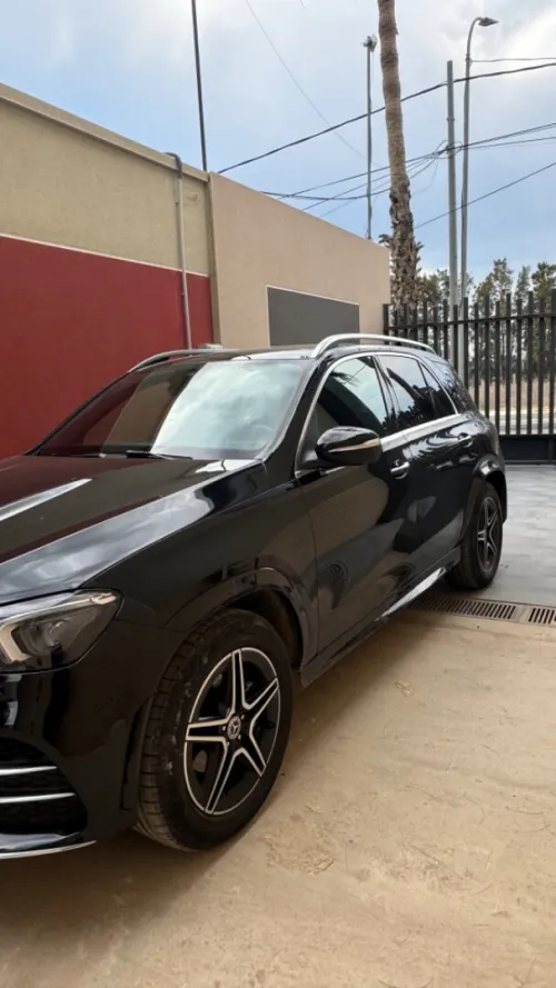 Mercedes GLE 300d 2024 