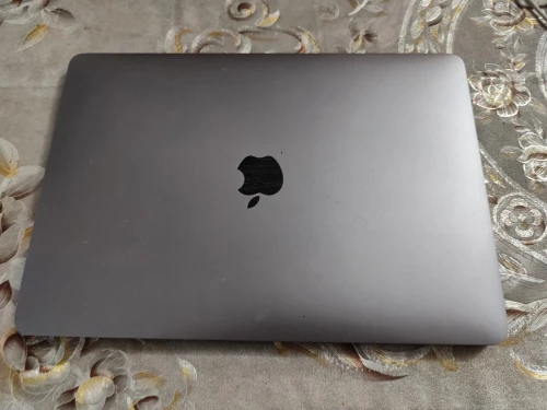 Macbook pro 2019 Touchbar 16GB RAM 512 SSD