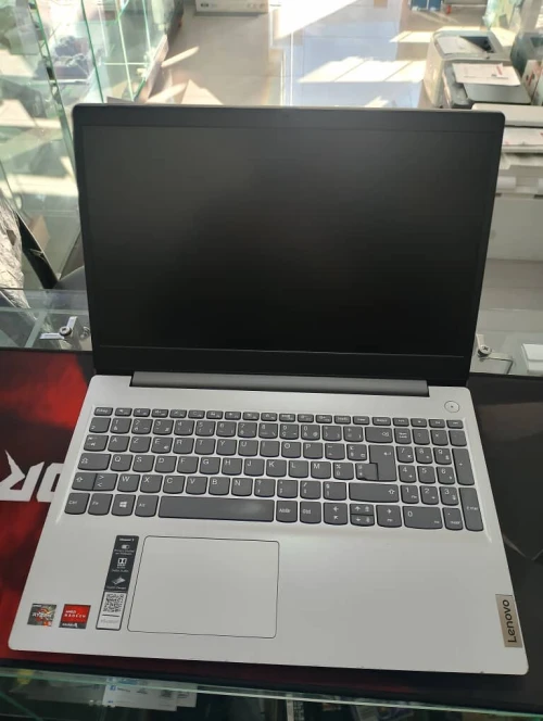 Laptop LENOVO IDEAPAD 3