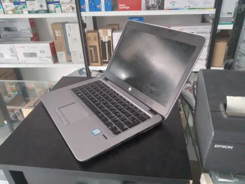 Laptop HP Probook 820 G4 13.3 pouces