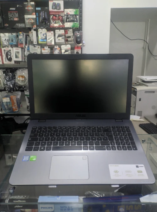 Asus Vivobook 