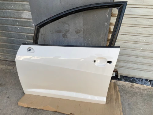 Porte ibiza avant coté gauche (cheuffeur) 