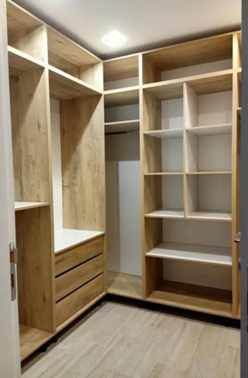 Fabrication et pose de meuble dressing sur mesure et Bonn travail