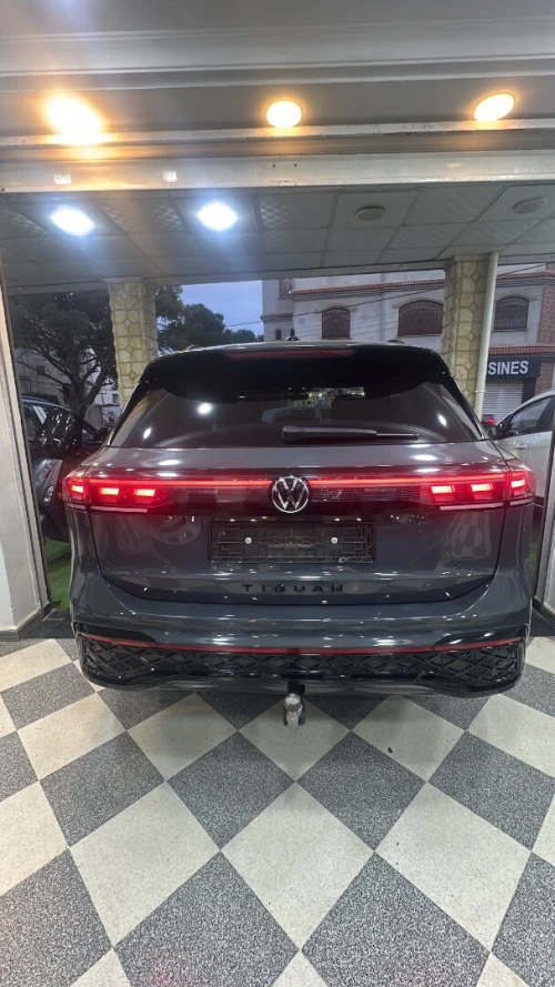 Volkswagen Tiguan 2025 R line