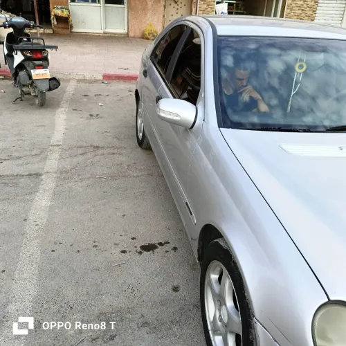 Mercedes W203 2002 C 220