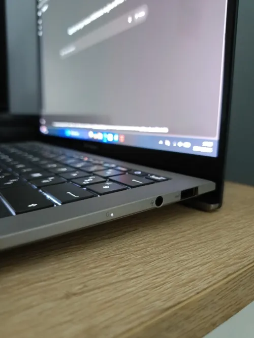 Asus ZENBOOK 13 OLED