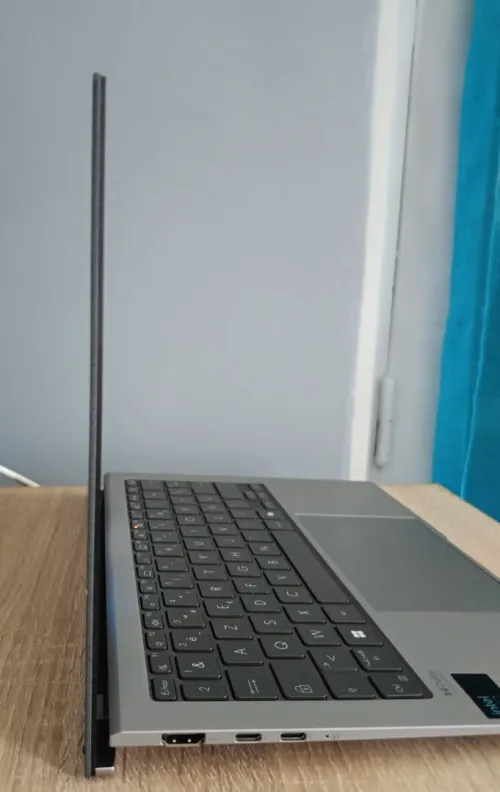Asus ZENBOOK 13 OLED